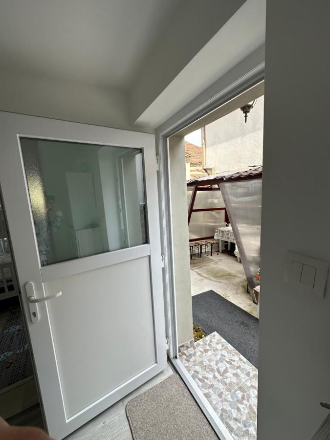 Nema S Apartment Braşov Eksteriør billede